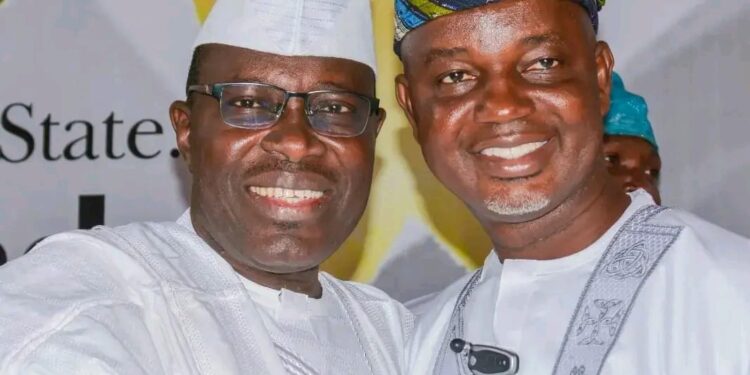 Hundreds Of Youths Dump APC For PDP Ahead of 2027 Elections in Kwara