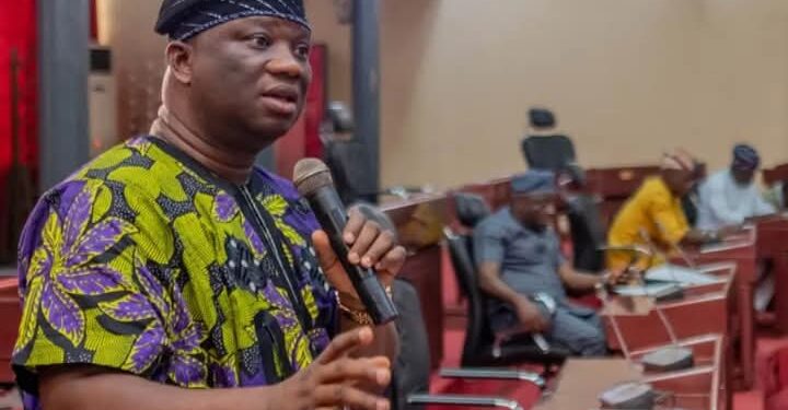 Oyo Lawmaker, Fowokanmi Urges Abiola Ajimobi Tech U Management To Expedite Actions On Financial Sustainable Plan