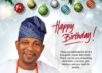 Yuletide in Ido: Ido council Boss, Adeojo Rewards PDP Ward Executives, Reinforces Grassroots Unity