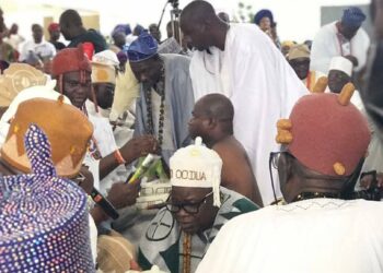 Oyo 2027: Amofin Beulah Adeoye Visits Saki East, Meets PDP Stakeholders, Discusses Guber Ambition