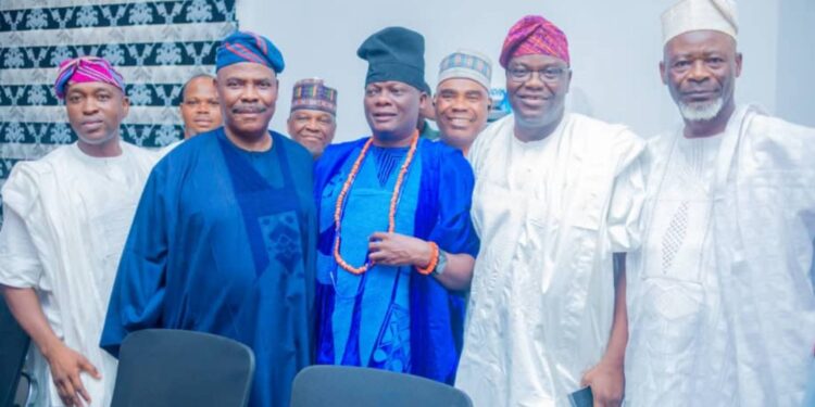 Prof Akande commends renewed unity in Oyo State APC