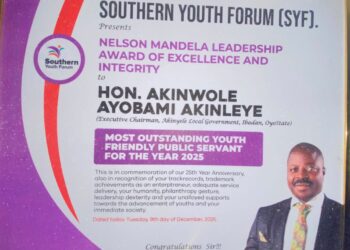 Oyo Assembly Congratulates New NUJ Chairman, Akeem Abas*