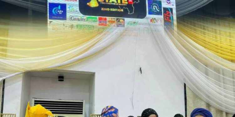 Makinde Connects With The People As He Inspects Ibadan North Projects