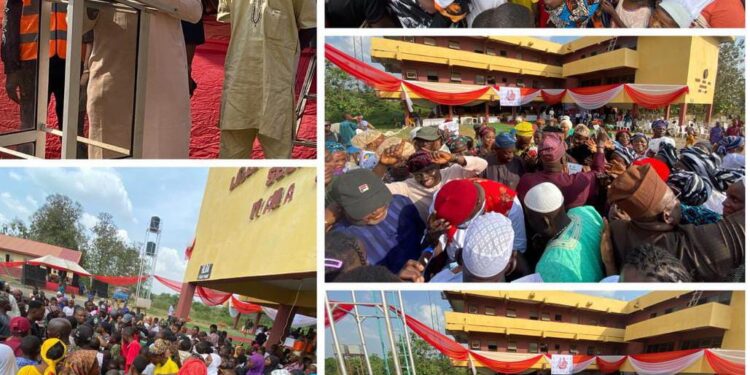 We’re One Lagelu Family Under God’ Chairman Kamorudeen Declares in Heartwarming Xmas Carol Address