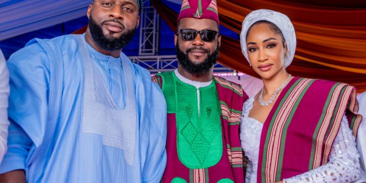 Ambassador Sikiru Sanda, Oyo ALGON Chairman, Inducted Into Golf Club, Pledges to Uphold Fundamental Principles