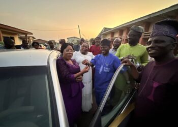 Presentation of Official Vehicles to Egbeda LG Staff by Hon Sanda
