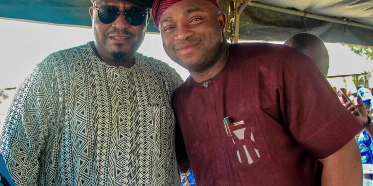 Akinyele Council Boss, Akinwole Akinleye celebrates Hon. Seun Olufade’s birthday, describes him as a worthy colleague and seasoned Grassroot administrator.