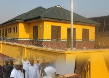 Akande Inspects Ongoing Construction, Ensures Quality Primary Health Care for Ibadan South West