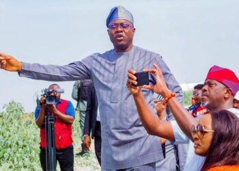 Special Assistant to Makinde, Deji Ola, Extends Birthday Congratulations to Otunba Segun Ogunwuyi, a Beacon of Hope