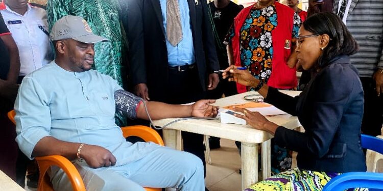 HON. SHERIFF ADEOJO FLAGS OFF FREE HEALTH OUTREACH IN COMMEMORATION OF OYO STATE AT 50