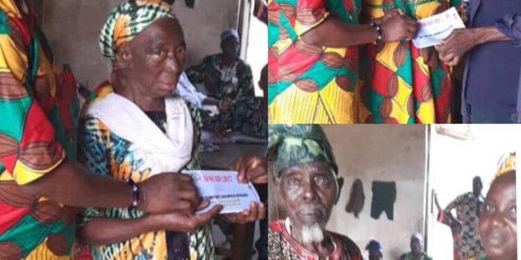 Ward Consultation And Empowerment Outreach: Dr. Afolabi’s Team Visits Ona-Ara Ward 10, Empowers Party Faithful*