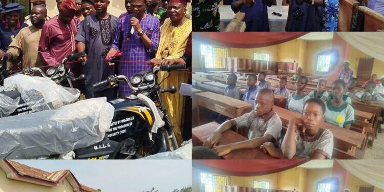 Just In: Olufade Swears In New Assistant Secretary, Supervisory Councilors, Reaffirms Loyalty And PDP Strength In Ibadan North LG