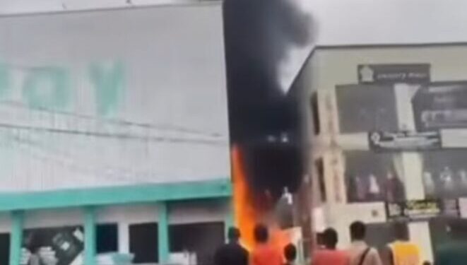 Fire Guts OPay Office in Ibadan, Destroys Property Worth Millions  …No loss of life recorded as emergency teams swiftly control fire along Akala Expressway  ‎ ‎