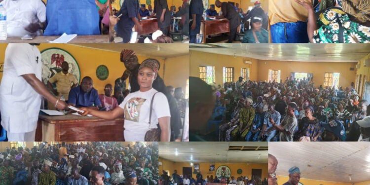 Just In: Oyo Lawmaker Razaq Mabaje, Provides ₦25 Million Support to 500 Constituents in Ido LG (PHOTOS)