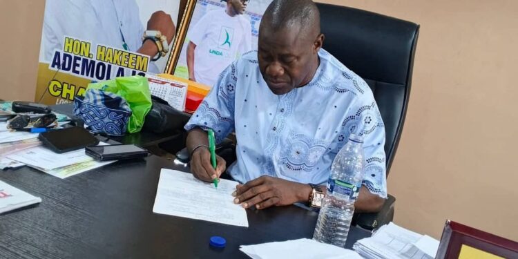 Hon. Wale Canada Commends Legislative Commitment of Oyo Assembly Colleagues, Adedoyin and Comforter