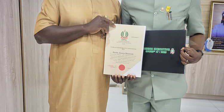 Dr. Akande Babatunde Kazeem, mni, Congratulates Oyo SSG, Prof. Musibau Babatunde, on Birthday Celebration