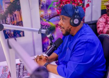 Makinde’s ally, Otunba Famojuro hosts Oluyole Elders Forum