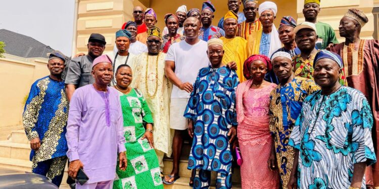 Makinde’s ally, Otunba Famojuro hosts Oluyole Elders Forum