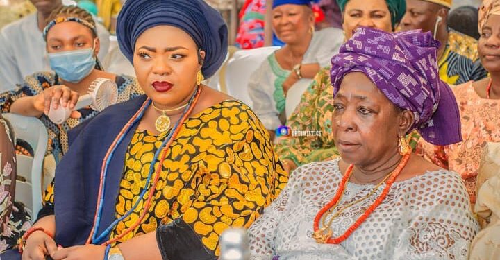 Princess Afolashade Abeo Pays Tribute to Late Alhaja Iyadunni Lawal