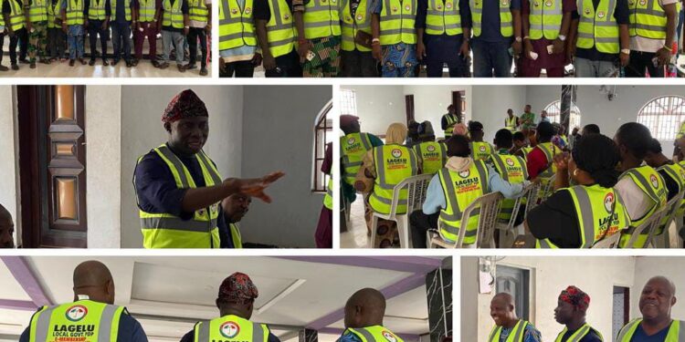 Lagelu Council Boss, Kamorudeen Engages PDP E-Registration Team, Calls For Widespread Participation Across 14 Wards