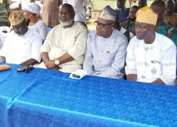 Dr Nureni Adeniran Attends 9th Omituntun Ramadan Lecture in IBSWLG, Donates Cash to Muslim Community