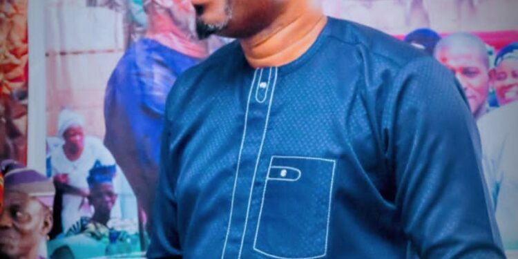 Dr. Amuda Kingsway Denies Defection Rumours, Reaffirms Loyalty to Makinde, PDP