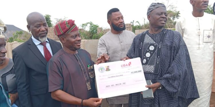 Dr. Amuda Kingsway Denies Defection Rumours, Reaffirms Loyalty to Makinde, PDP