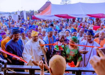 *Ibarapakan Commends Sola Adeleke, Commissions Renovated Olu of Igbo-Ora Palace*