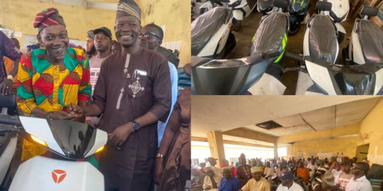 2027: Ogundoyin’s governorship bid gains fresh momentum as Ido/Ibarapa East PDP pledge support 