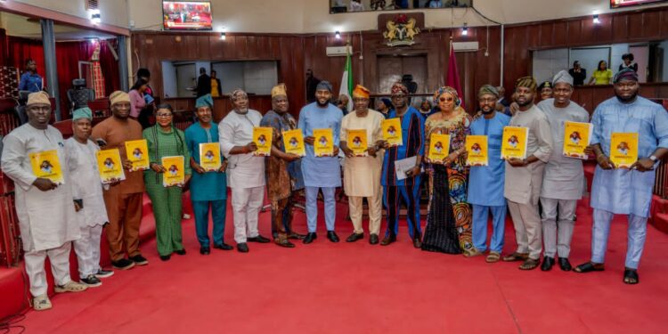 Stakeholders, Party Faithfuls, Market Leaders, Youth Groups Hail Emergence of Engr. Kolawole Sheu Adedeji as Consensus Candidate for Ido/Ibarapa East Federal Constituency