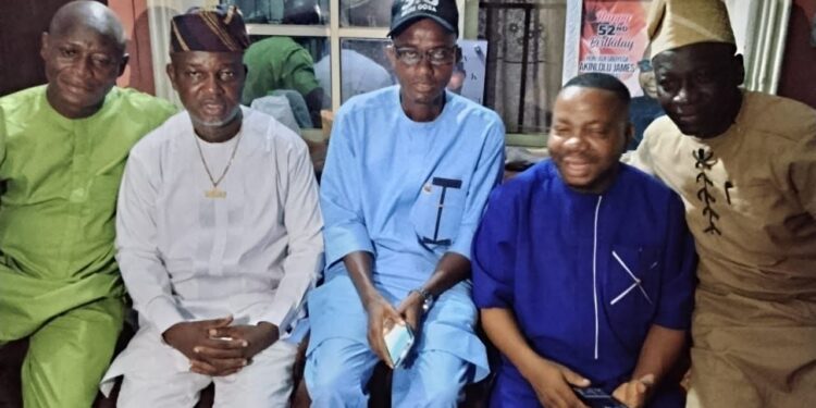 *Ona Ara LG Chairman, Dr. Temitope Kolapo GLORIOUS, Felicitates Hon. Adegboyega Akinlolu James On His Birthday*