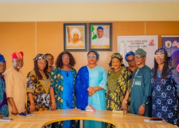 *OYO STATE DIRECTOR OF INTERNATIONAL NGO; WEST AFRICAN WOMEN ALLIANCE & TEAM PAY COURTESY VISIT TO THE STATE COMMISSIONER FOR WOMEN AFFAIRS*