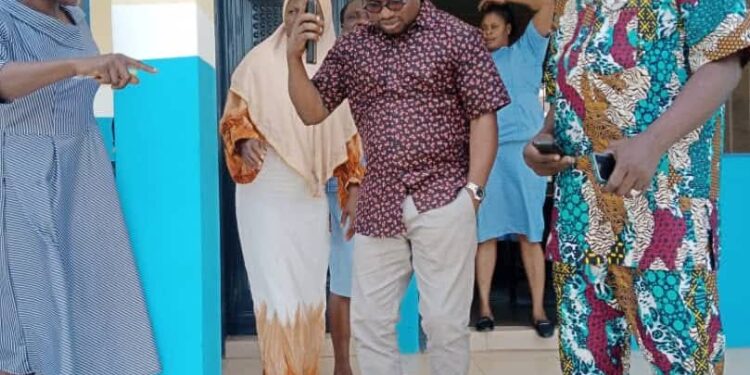 From Motion to Milestone: Hon. Babalola integrity PhD Delivers Functional PHCs in All 352 Wards of Oyo State