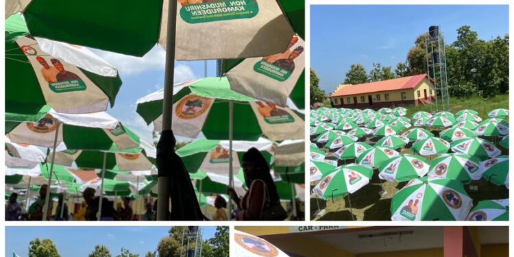 Lagelu Chairman Hon. Kamorudeen Honors Small Biz. Owners, Distributes 1,000 Premium Free-Stand Umbrellas