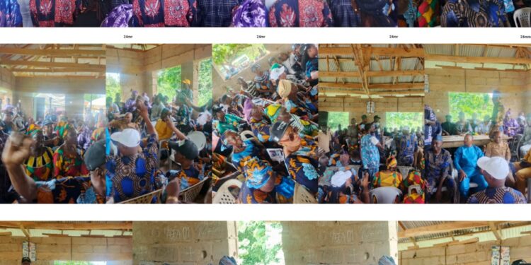 Ido/Ibarapa: APC’s Loss Becomes PDP’s Gain as ROCOF Group Defects, Receive Support During Adedeji’s KSA Ward 10 Visit
