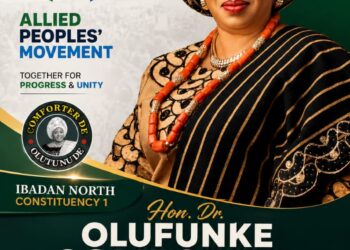 *Agboworin Fetes Otunba Segun Adebanjo at 60*