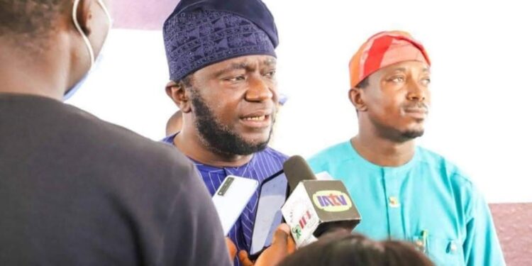 Hon Niyi Adebisi Extends Condolences to Families of Deceased Kidnapping Victim, Lauds Oyo Government’s Rescue Initiatives