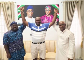 Former Oyo Works Commissioner Afonja defects from APC to APM after meeting with Engr Muftau Open Salawu, Wolekanle