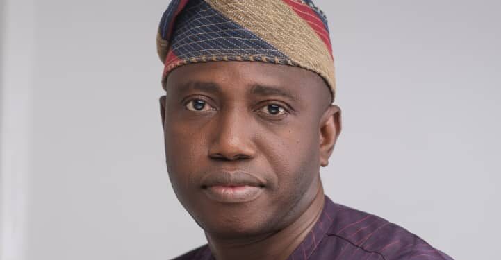 IBADAN SOUTH EAST DESERVES EXPERIENCE, NOT EXPERIMENTATION Hon. Teslim Ogundeji Is the Grassroots Choice