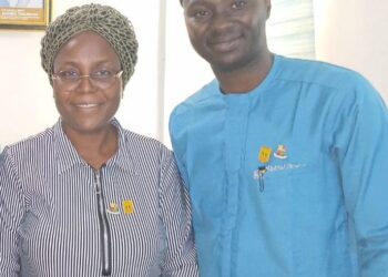 DR. AKANDE, mni, CONGRATULATES MRS. OLUBUNMI ONI, mni, ON HER RETIREMENT AS OYO STATE HEAD OF SERVICE AND BOOK LAUNCH