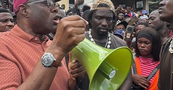 Gov Makinde Addresses Ratels, Reaffirms Commitment to Security, Assures Rescue of Abducted Students and Teacher