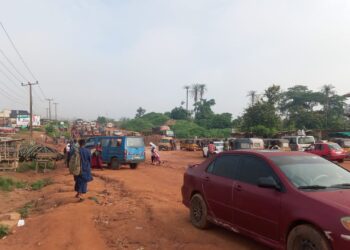 Traffic, Dust, High Fares: Residents, Commuters, Businesses & Schoolchildren Bear Brunt as Olorunsogo–Ilaji Road Project Drags On