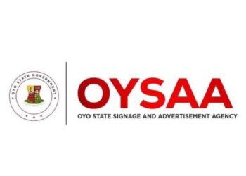 “No Permit, No Billboard!” Oyo Government Demolishes Over 18 Illegal Advert Structures in Major Crackdown