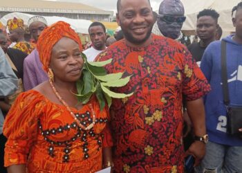 Akin Fagbemi Donates ₦1m to Ibadan North-West Traders Association at Anniversary Celebration
