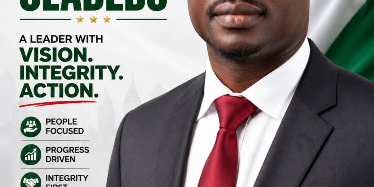 The Executive Chairman, Egbeda Local Government, Hon. Sanda Sikiru congratulate the APM Egbeda local government candidate.