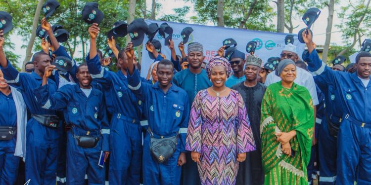 Just In: Tinubu’s Aide Titilope Gbadamosi Monitors CNG Training in Kano