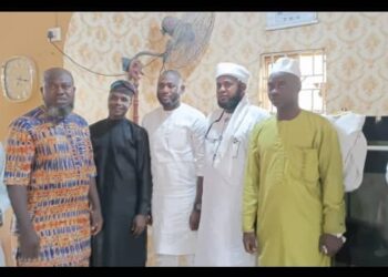 APM Chairmanship Candidate, Hon. Idris Akanbi, Visits Anfani Muslim Community Central Mosque, Seeks Partnership for Development of Ibadan South West