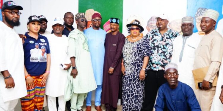 Adekanmbi Inaugurates APM Arewa Community Campaign Office in Ibadan