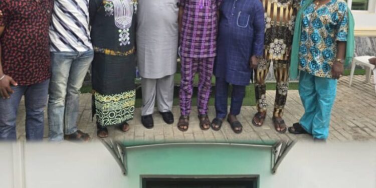 Omituntun 3.0 DG, Dr. Nureni Adeniran Hosts APM Oyo South Candidate Odidiomo, Pledges Round-the-Clock Work for Victory