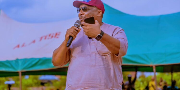 *Waheed Akintayo Offers Financial Assistance For Community Intervention, Set To Continue ‘Light Up Oluyole Initiative’*
